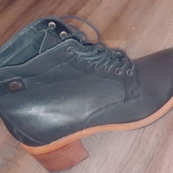 Boot heels - Picture 1 of 3